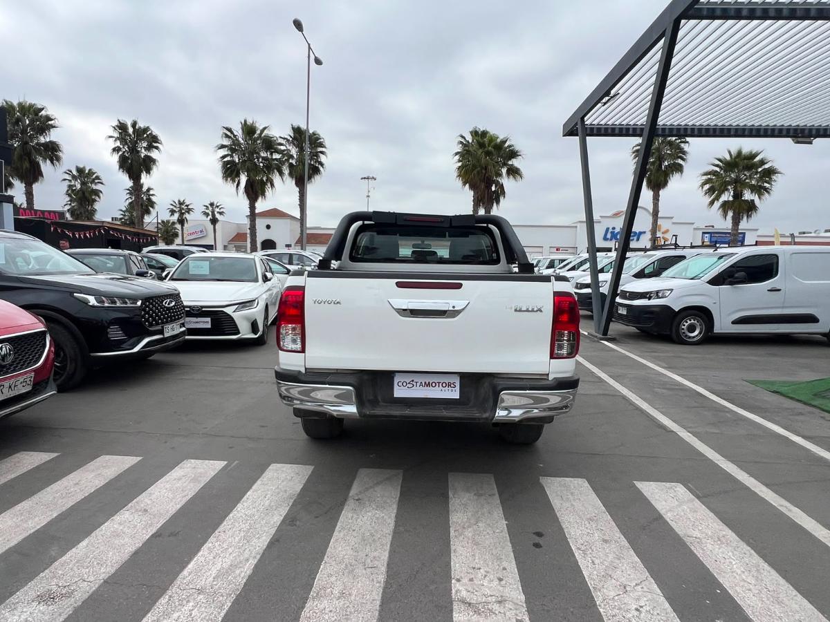 Toyota Hilux Pickup — foto 4 de 4