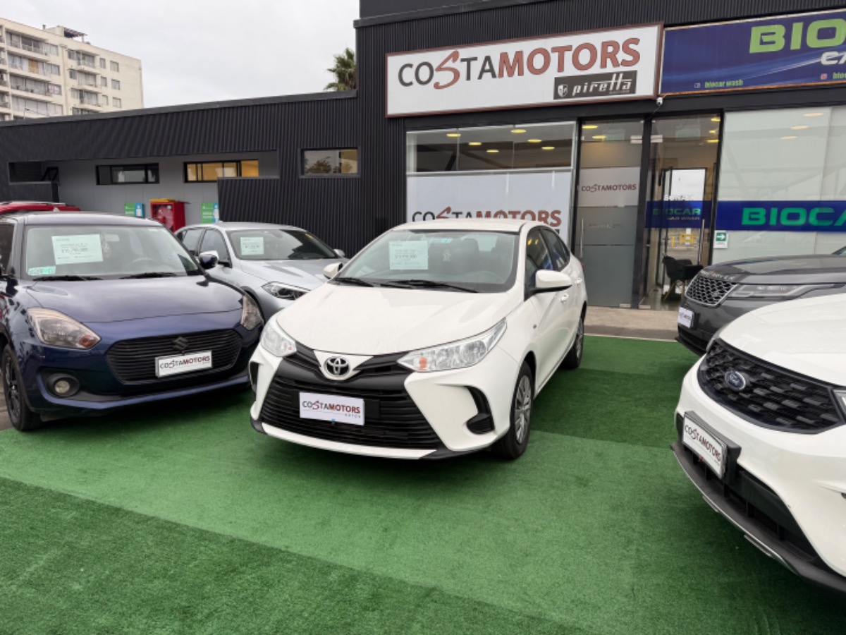 TOYOTA NEW YARIS XLI 1.5 MT