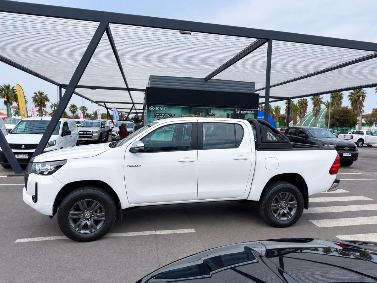 Toyota Hilux Pickup — foto 3 de 4