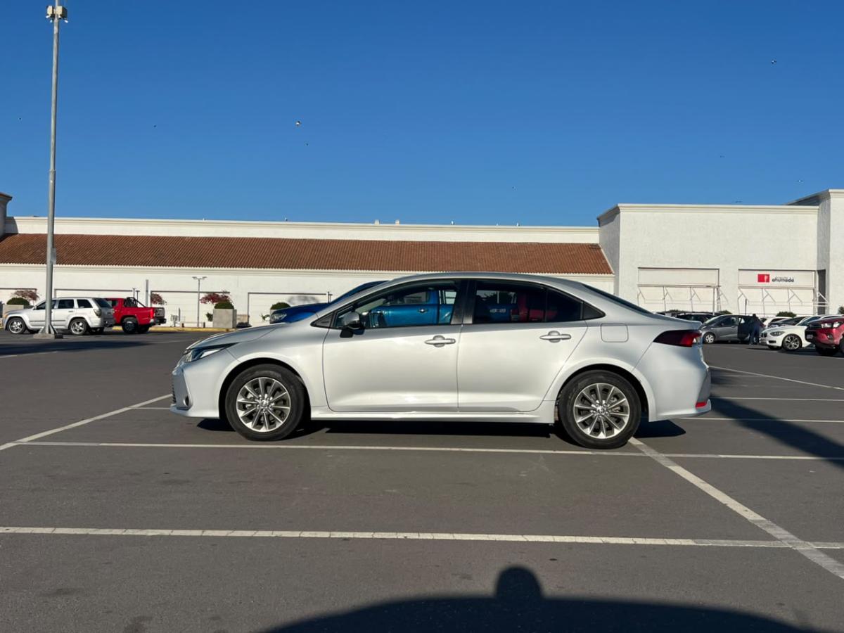 Toyota Corolla Xei2.0 Aut — foto 3 de 4
