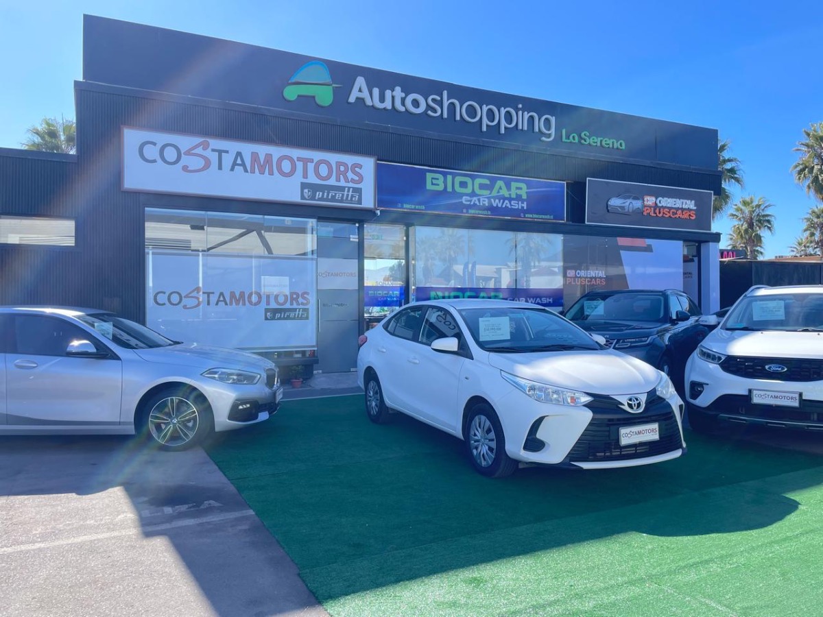 TOYOTA NEW YARIS XLI 1.5 MT